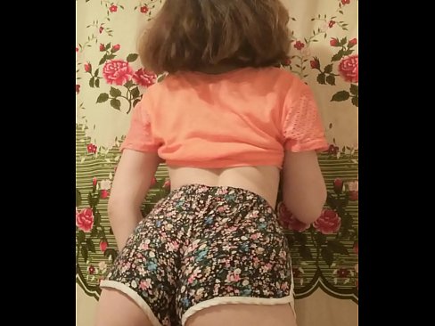 ❤️ Sexy jonge babe dy't har koarte broek op 'e kamera útstrielet ❤ Porno by porno fy.pornfuror.ru ﹏
